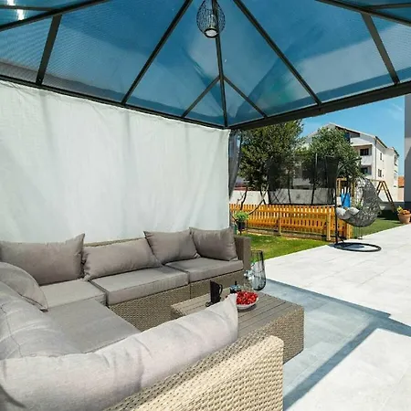 Villa Magale With A Pool *